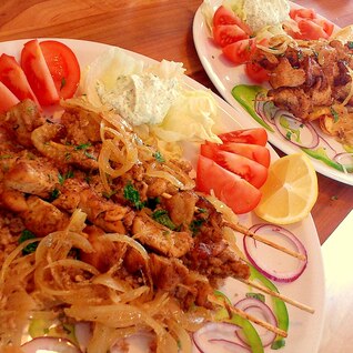 鳥なら何でも！マリネと焼き方に秘密の本格派スブラキ